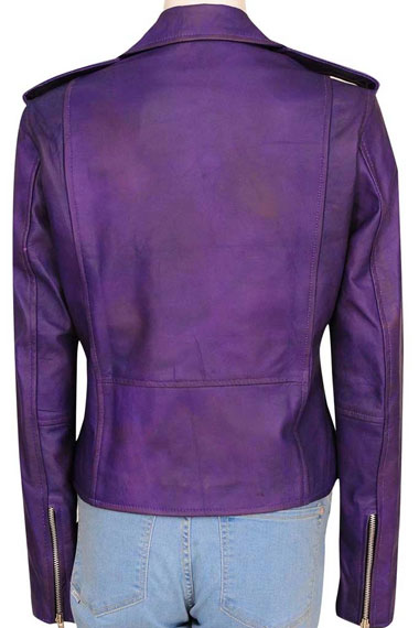 oceans-eight-anne-hathaway-purple-jacket