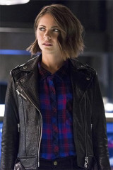 Thea Queen Arrow Willa Holland Black Leather Jacket