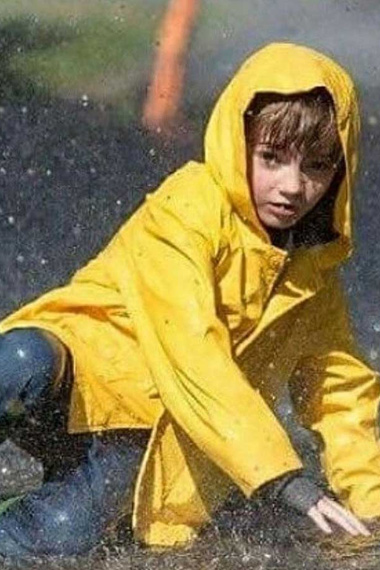 Jackson Robert Scott IT Georgie Denbrough Parachute Raincoat