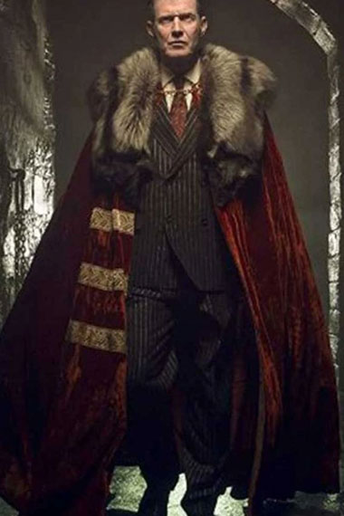 Lord Harwood Jason Flemyng Pennyworth Maroon Royal Cloak