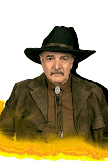 Victor Ramala David Ostrosky Vis a Vis El Oasis Trench Coat