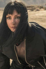 Vis a vis El Oasis Najwa Nimri Zulema Zahir Bomber Jacket najwa-nimri-vis-a-vis-el-oasis-bomber-jacket
