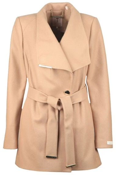 13 Reasons Why Kate Walsh Coat 13-reasona-why-kate-walsh-coat