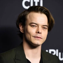 Charlie Heaton Jackets (1)