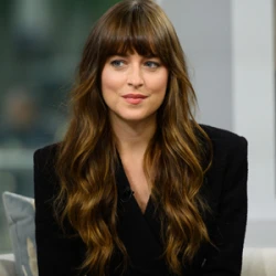 Dakota Johnson Jackets (6)