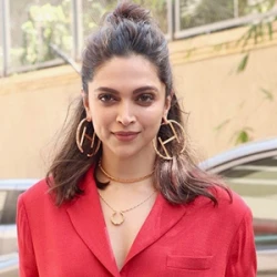 Deepika Padukone Jackets (1)