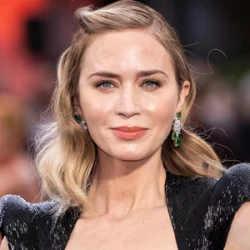 Emily Blunt Jackets (3)