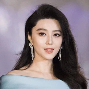 Fan Bingbing Leather Jackets And Cotton Coats Collection