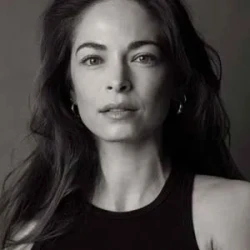 Kristin kreuk Jackets (5)