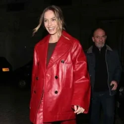 Margot Robbie Jackets (17)