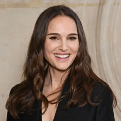 Natalie Portman Jackets (3)