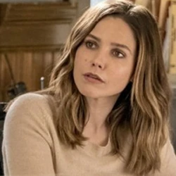 Sophia Bush Jackets (6)