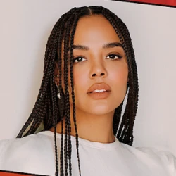 Tessa Thompson Jackets (4)