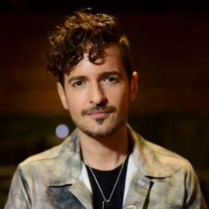 Tommy Torres Leather Jackets And Cotton Coats Collection