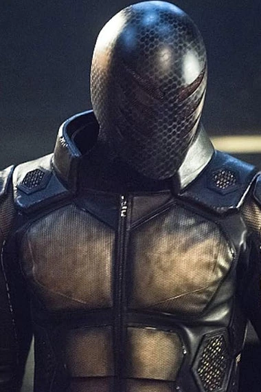 Brie Larvan Arrow Emily Kinney Bug-Eyed Bandit Bee Man Jacket arrow-bee-man-yellow-leather-jacket