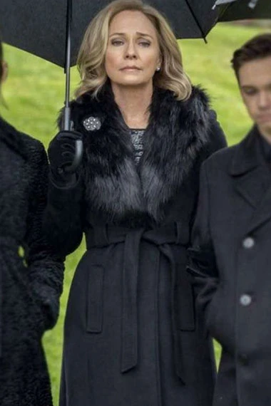Arrow Moira Queen Susanna Thompson Black Wool Fur Trench Coat