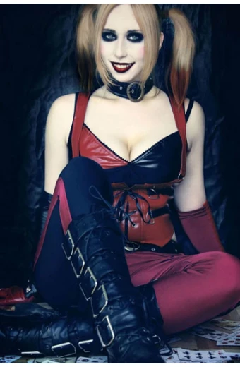 Batman Arkham City Harley Quinn Maroon Cosplay Leather Vest harley-quinn-batman-arkham-city-vest