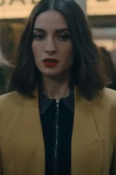 Sounds Like Love Maria Valverde Maca Beige Trench Blazer
