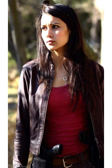 sophia-taylor-walking-deceased-brooklyn-jacket