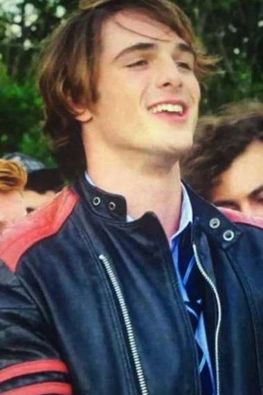 Noah Flynn Kissing Booth Jacob Elordi Black Leather Jacket