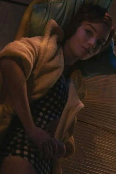 Beth Harmon The Queens Gambit Anya Taylor Joy Beige Jacket