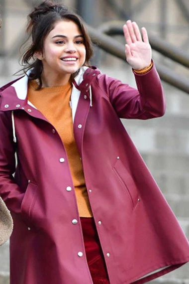 Selena Gomez A Rainy Day In New York Chan Coat